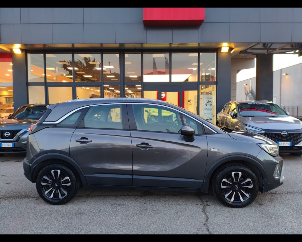 Foto OPEL Crossland 1.2 Elegance s&s 83cv