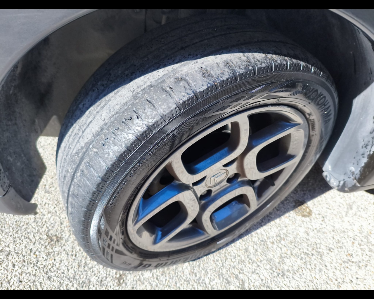 Foto CITROEN C4 Cactus 1.6 bluehdi Shine 100cv