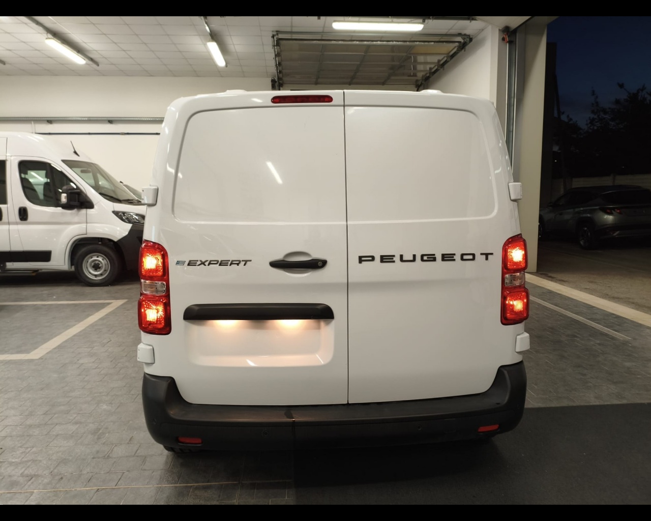 Foto PEUGEOT e-EXPERT Standard- Pacco batteria 75 kWh