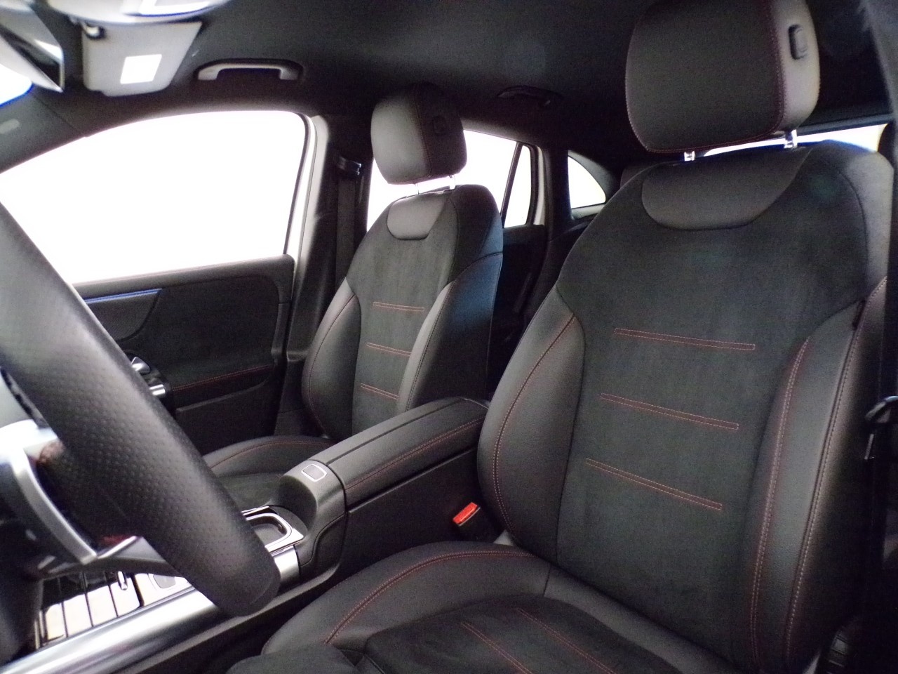 Mercedes  GLA 250 AMG Line Advanced Plus 4Matic 8G-DCT - 13