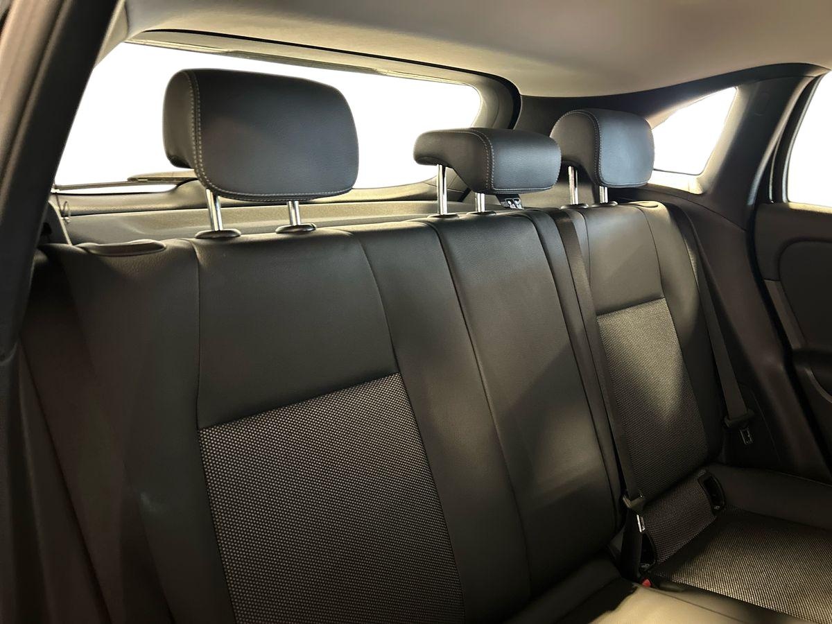 Mercedes GLA GLA 200 D Business Extra 8G-DCT - 16