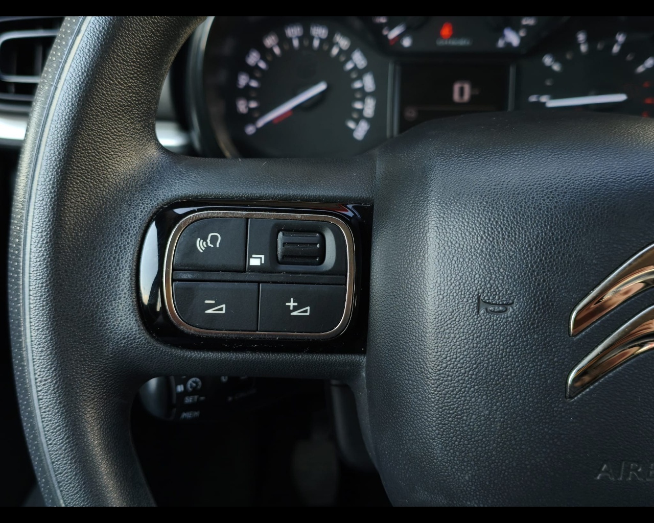 Foto CITROEN C3 1.5 bluehdi Feel Pack s&s 100cv 6m