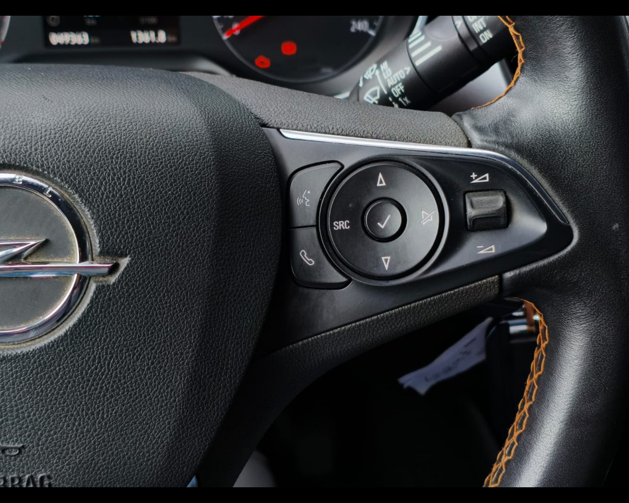 Foto OPEL Crossland X 1.5 ecotec Innovation s&s 120cv auto