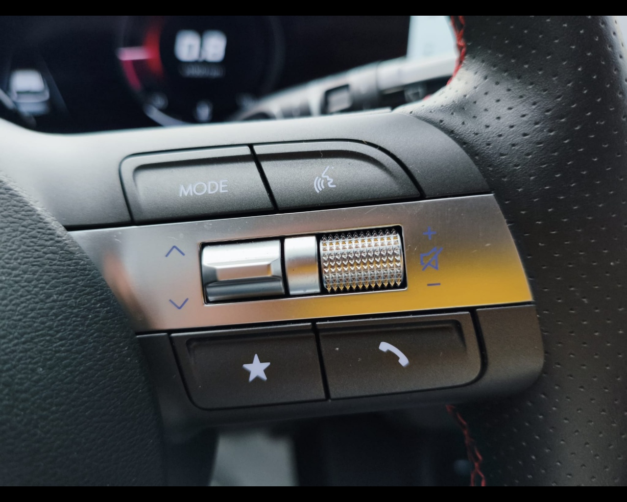 Foto HYUNDAI KONA ICE MY25 1.0 TGDI 48V MT N LINE
