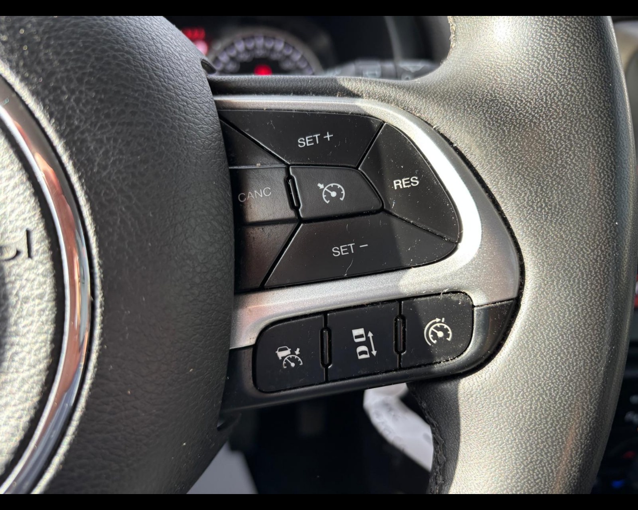 Foto JEEP Renegade 1.6 mjt Limited 2wd 130cv