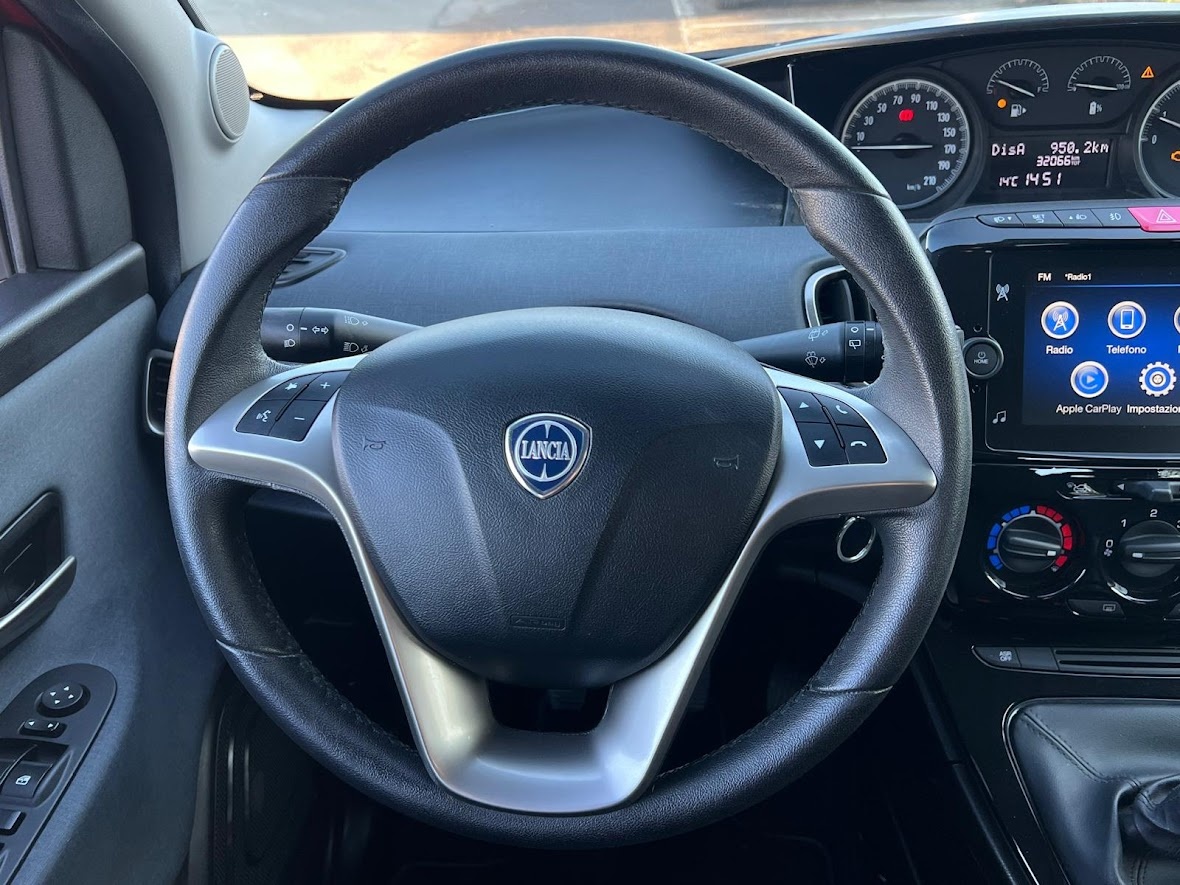 LANCIA Ypsilon 1.0 firefly hybrid Silver s&s 70cv Ibrido benzina Usato - 6