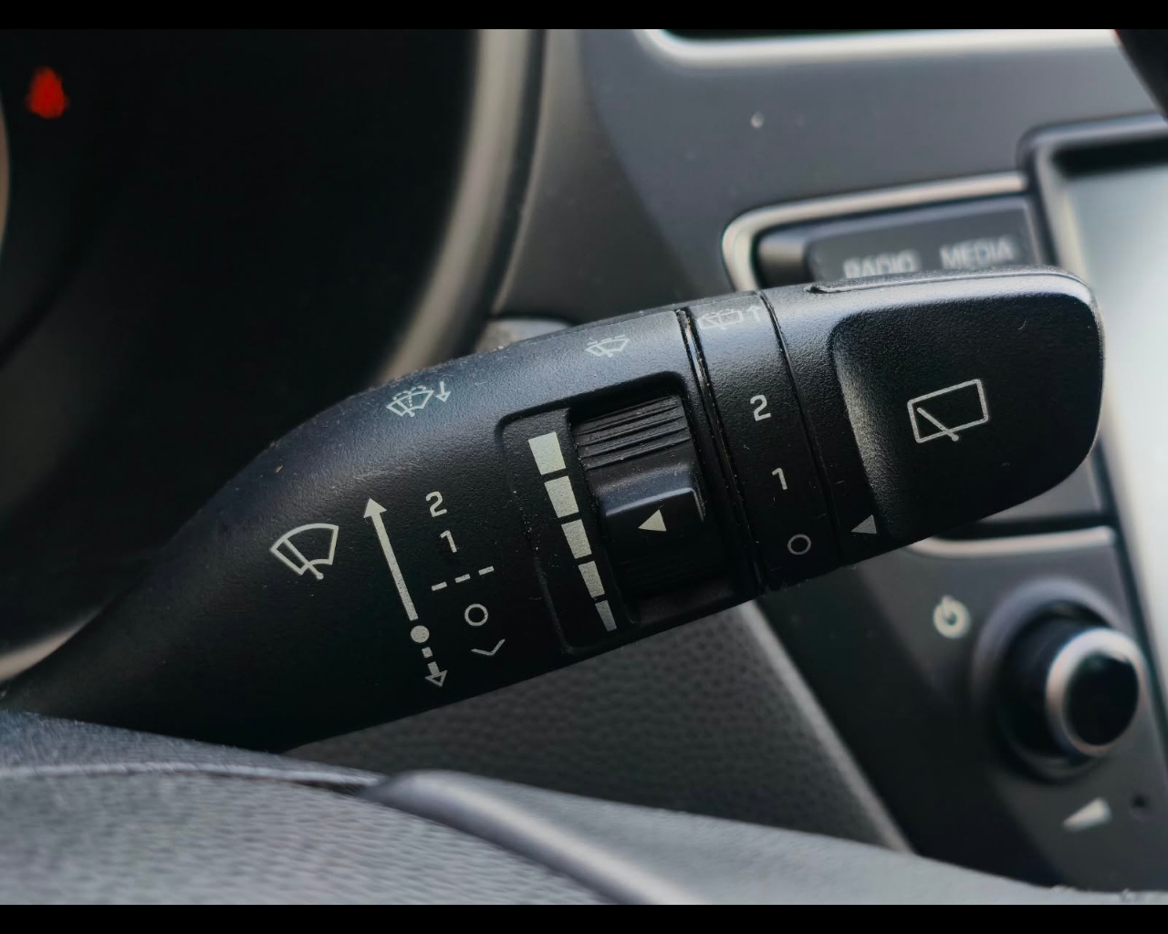 Foto HYUNDAI i20 5p 1.2 mpi Connectline 75cv Gpl