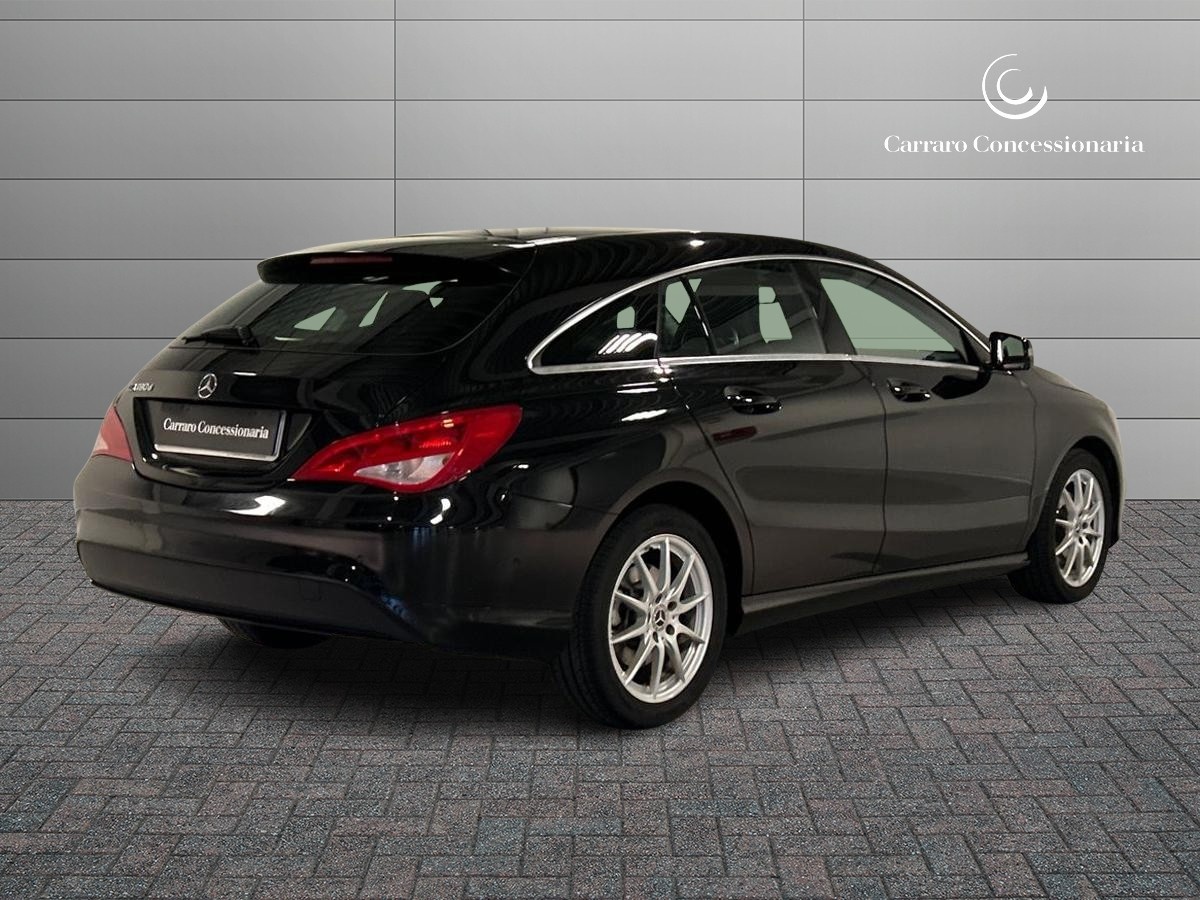 Mercedes CLA Shooting Brake CLA Shooting Brake 180 D Business 7G-DCT - 2