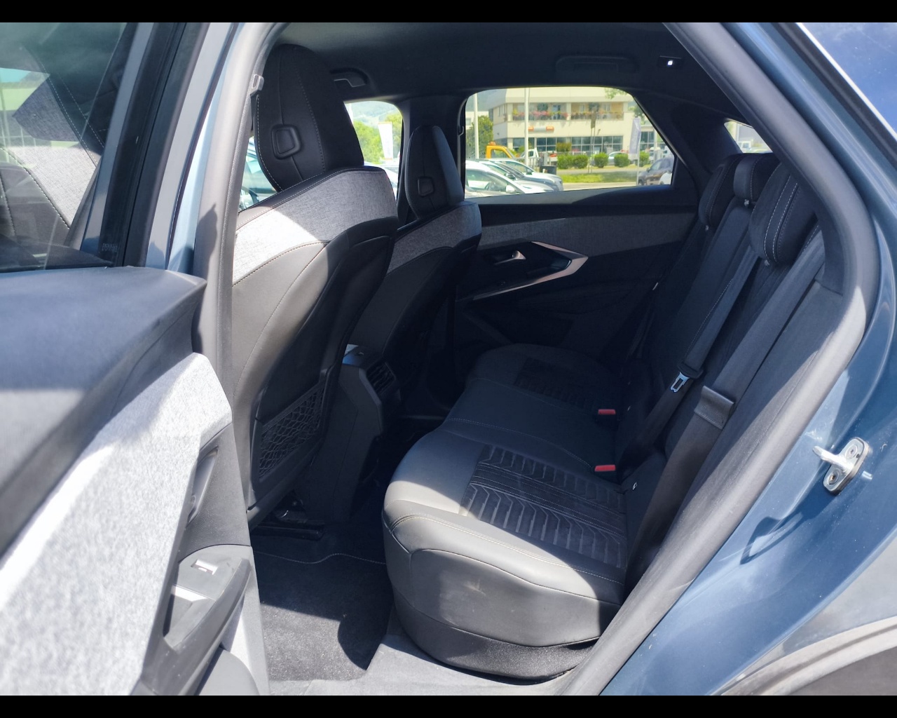 Foto PEUGEOT 3008 1.2 hybrid GT 145cv e-dcs6