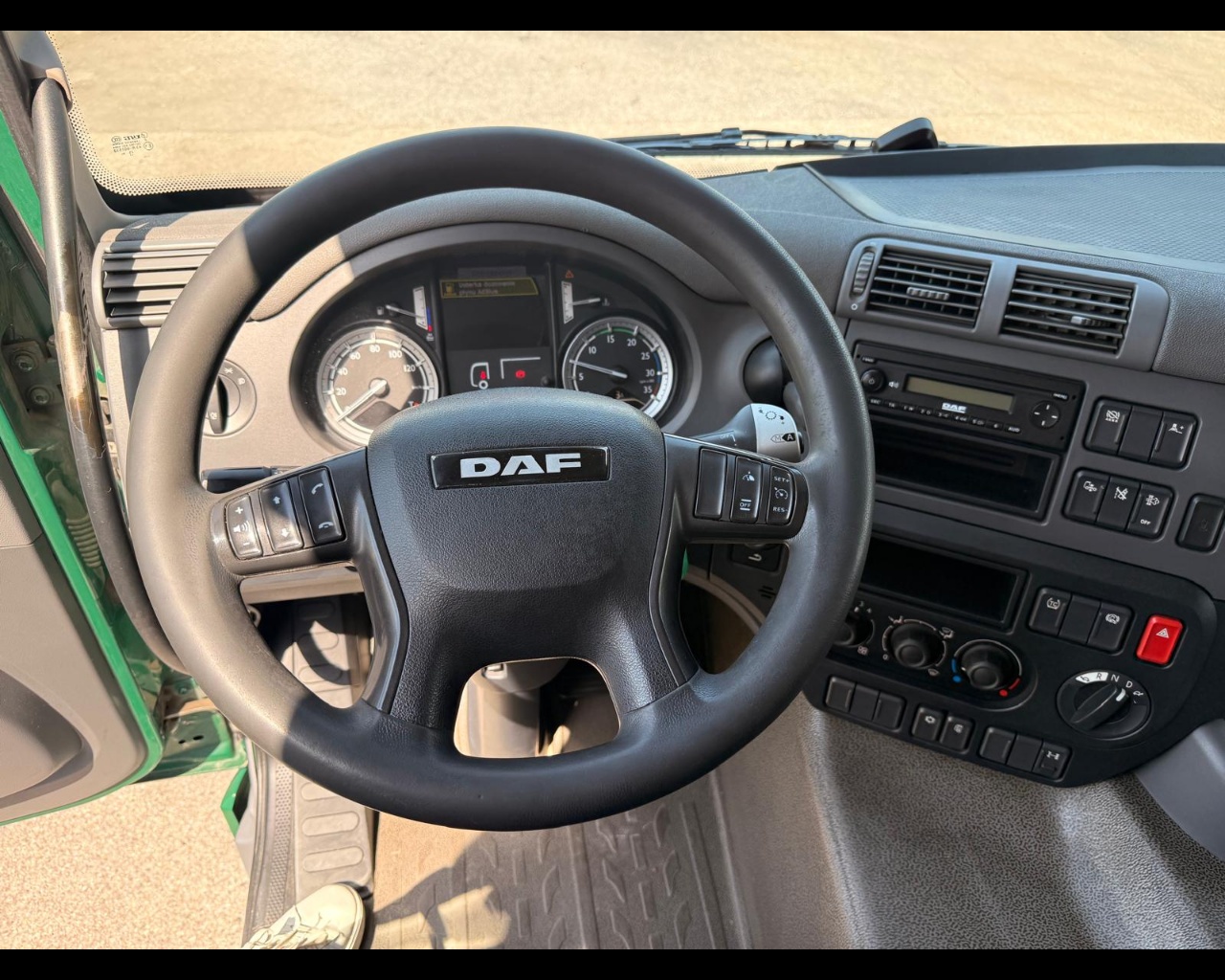 DAF CF 290 FA