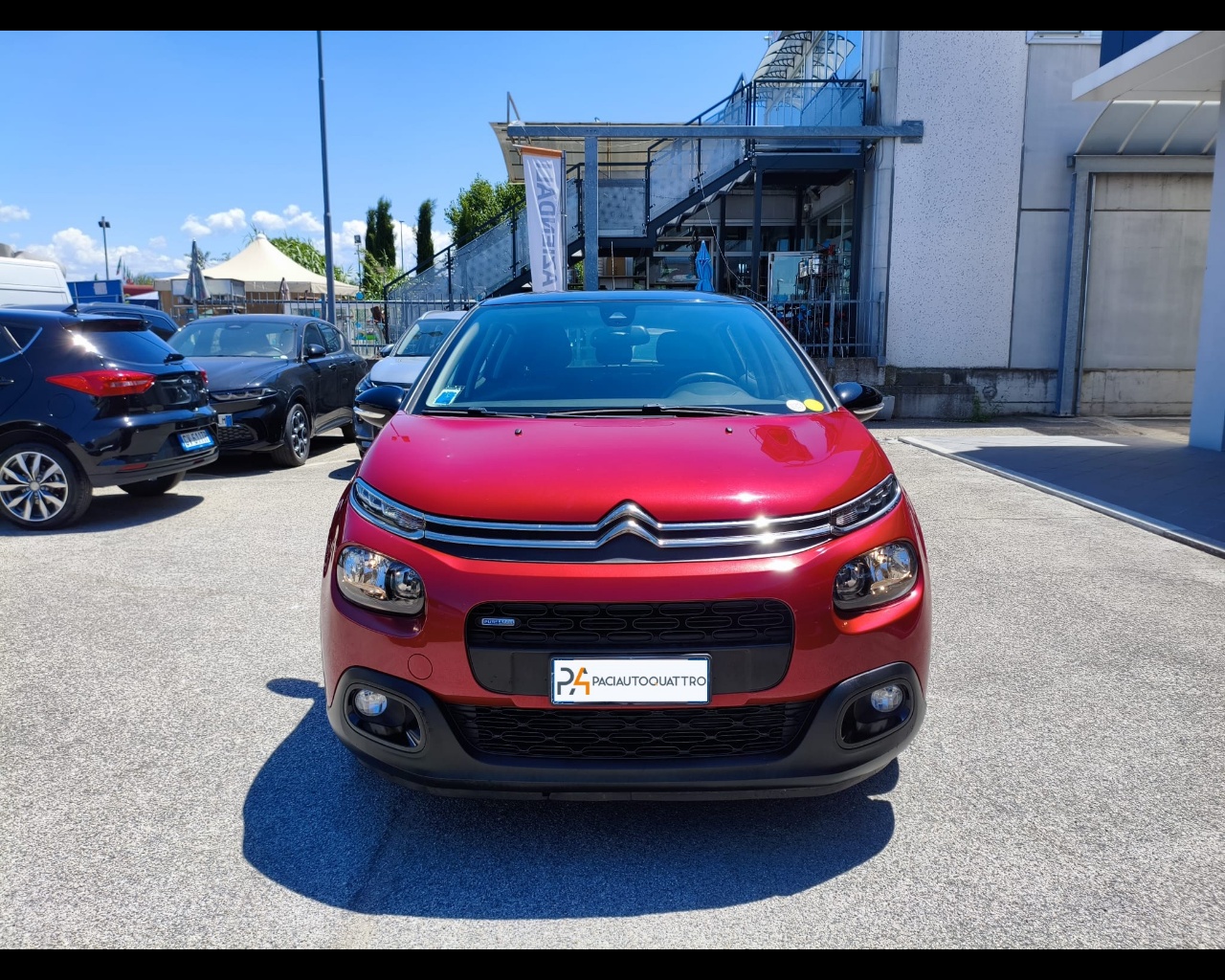 Foto CITROEN C3 1.2 puretech Shine 82cv