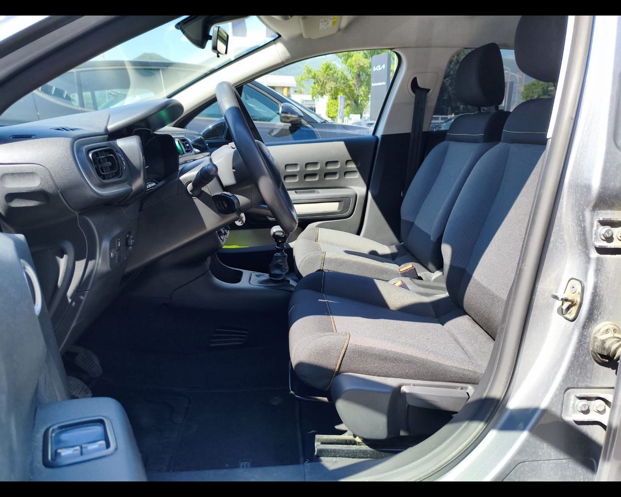 Foto CITROEN C3 1.5 Bluehdi 100cv S&S Business combi N1 M6 