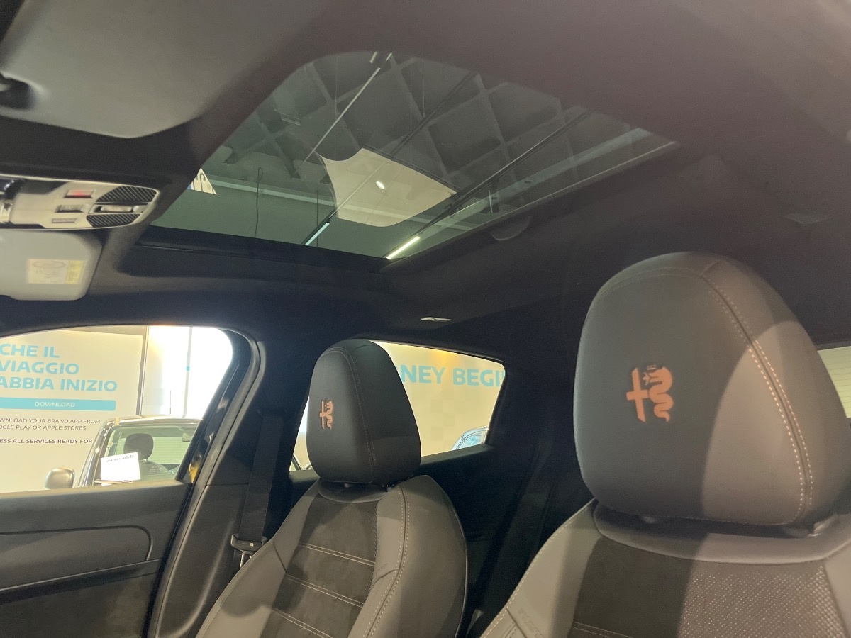 Alfa Romeo Junior Nuovo Ibrido benzina Junior Verona