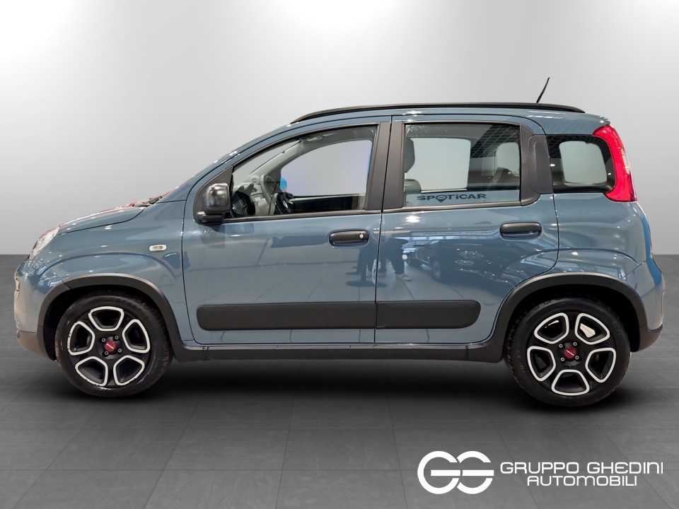 FIAT Panda 1.0 firefly hybrid City Life s&s 70cv Ibrida usato - 1