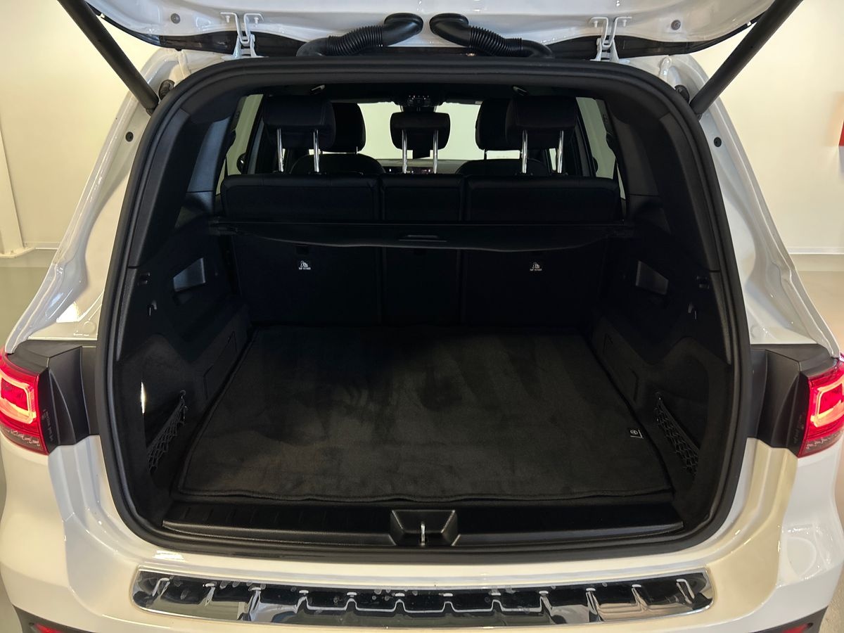 Mercedes GLB GLB 180 D Premium 8G-DCT - 8