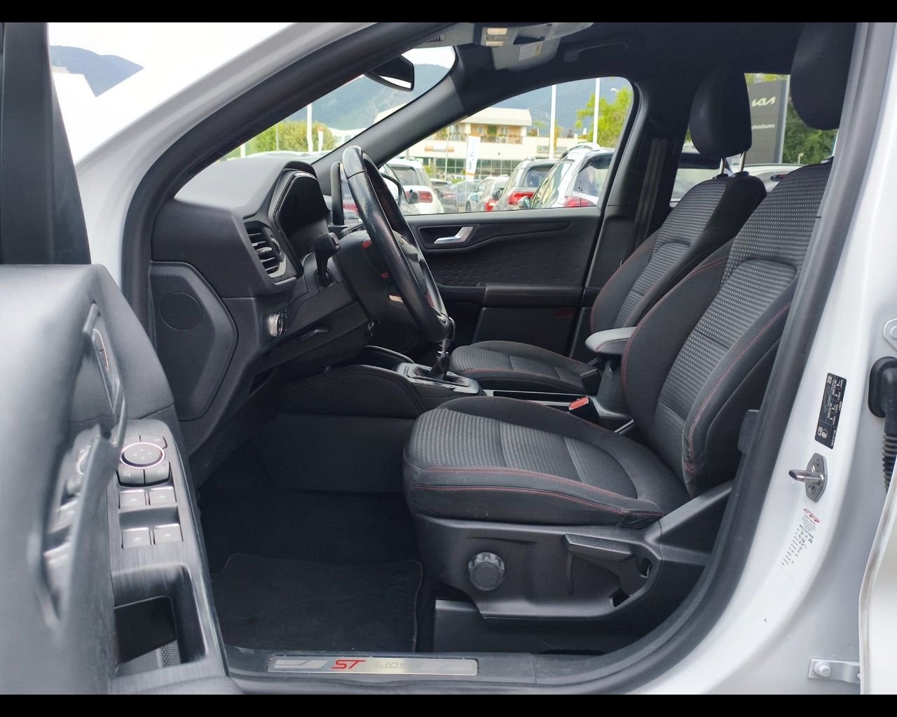 Foto FORD Kuga 1.5 ecoblue ST-Line 2wd 120cv