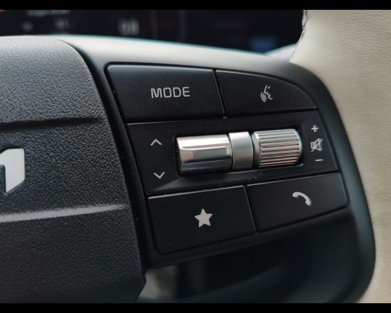 Foto KIA SPORTAGE PE 1.6 DS MH DCT GTL SR BC