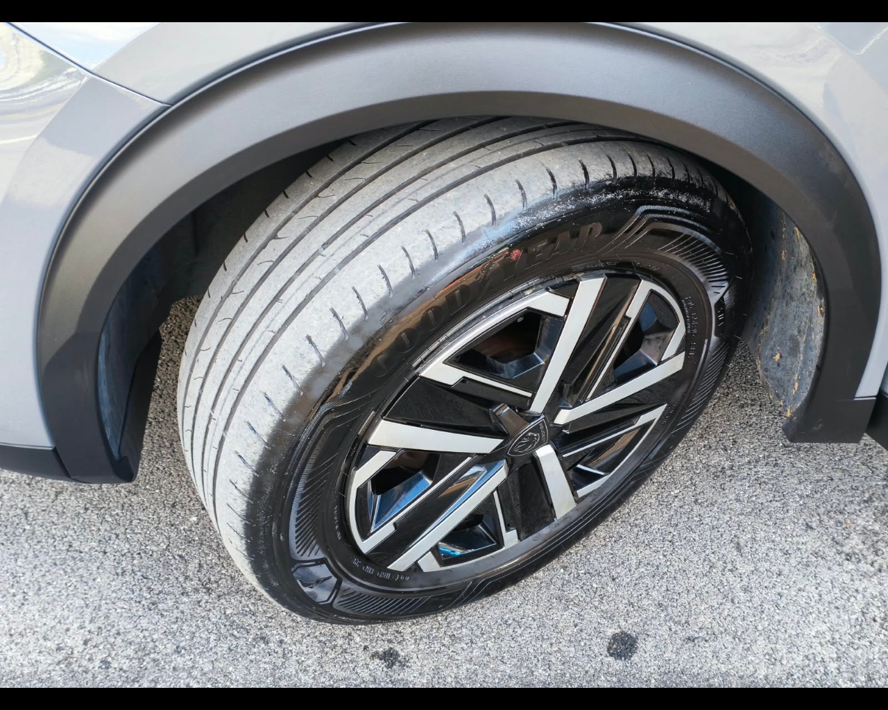 Foto PEUGEOT 2008 1.2 puretech Active s&s 100cv