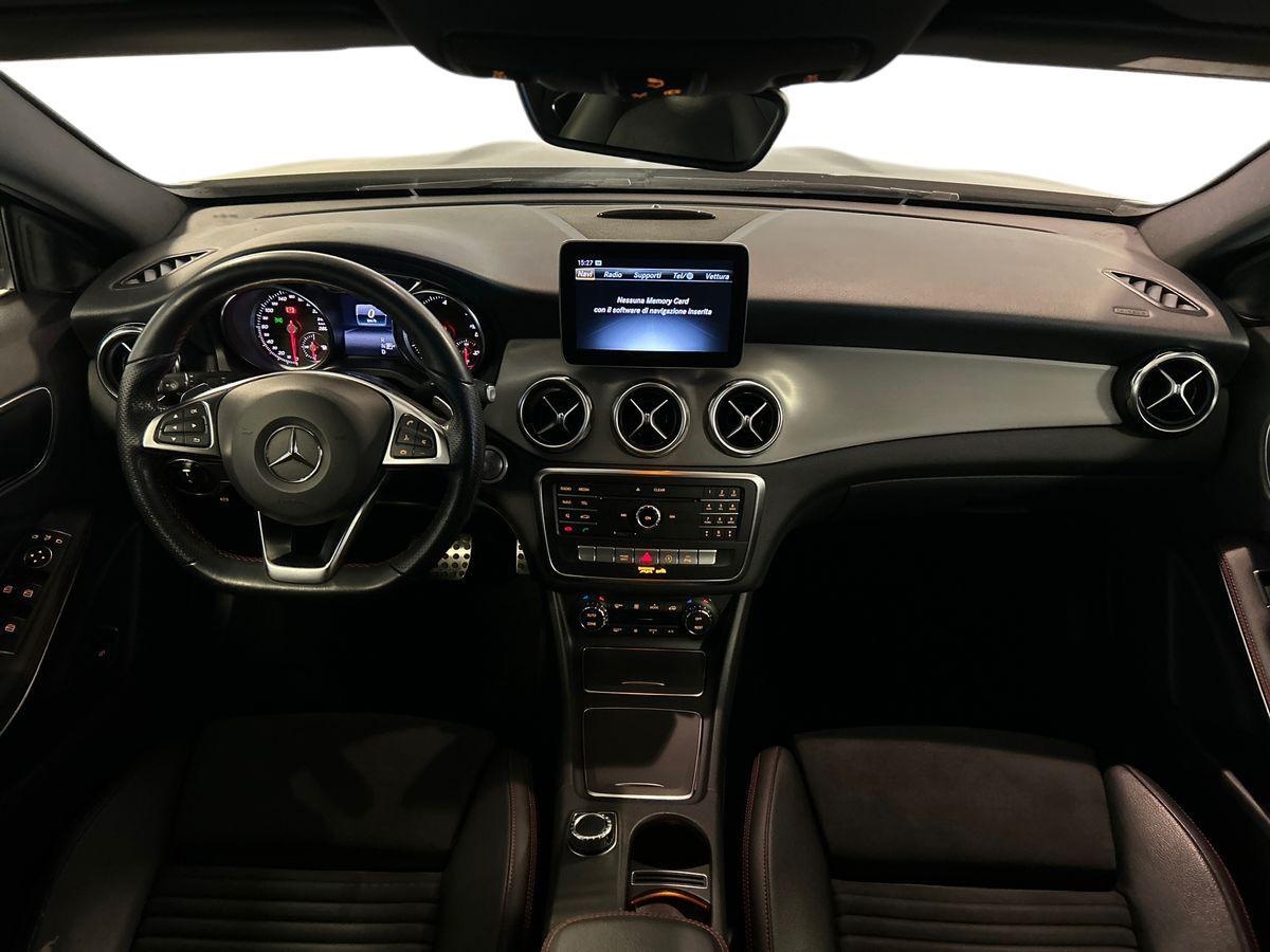 Mercedes GLA GLA 200 D Premium 7G-DCT - 9