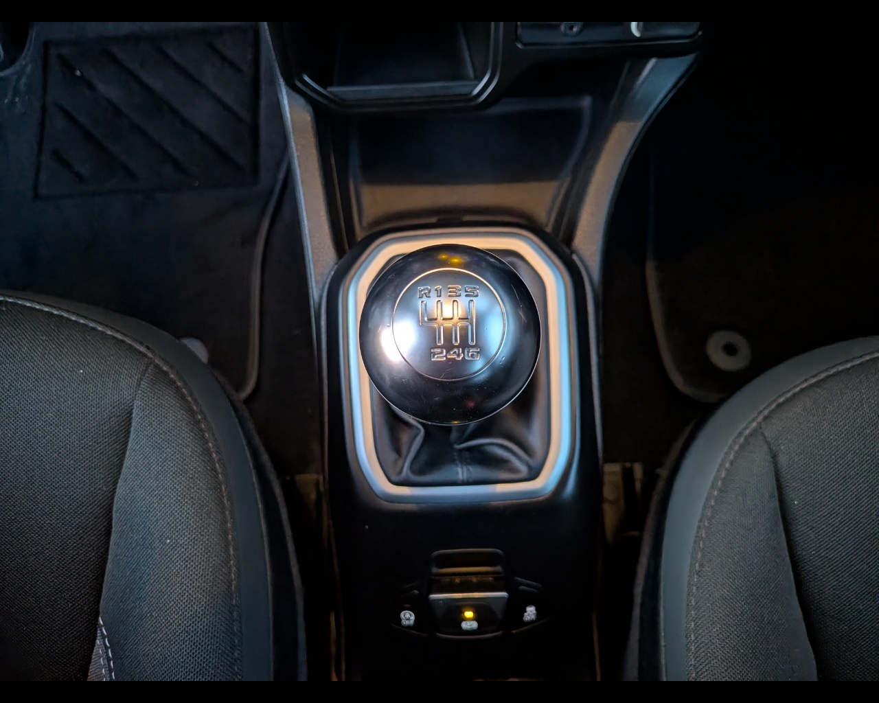 Foto JEEP Renegade 1.6 mjt Limited 2wd 130cv