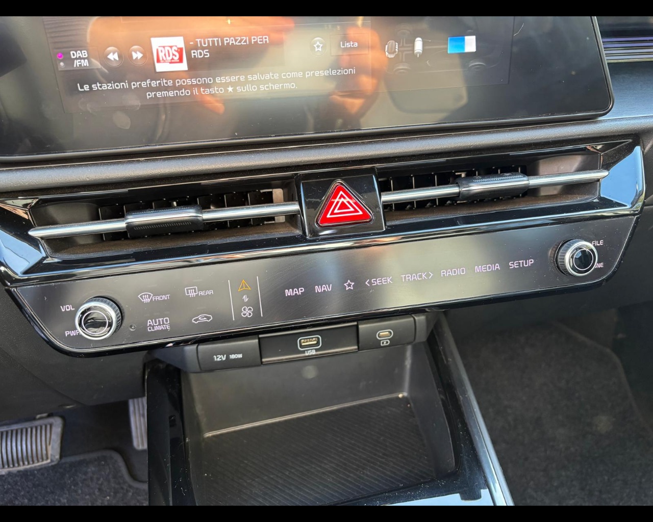 Foto KIA Niro 1.6 gdi hev Style dct6