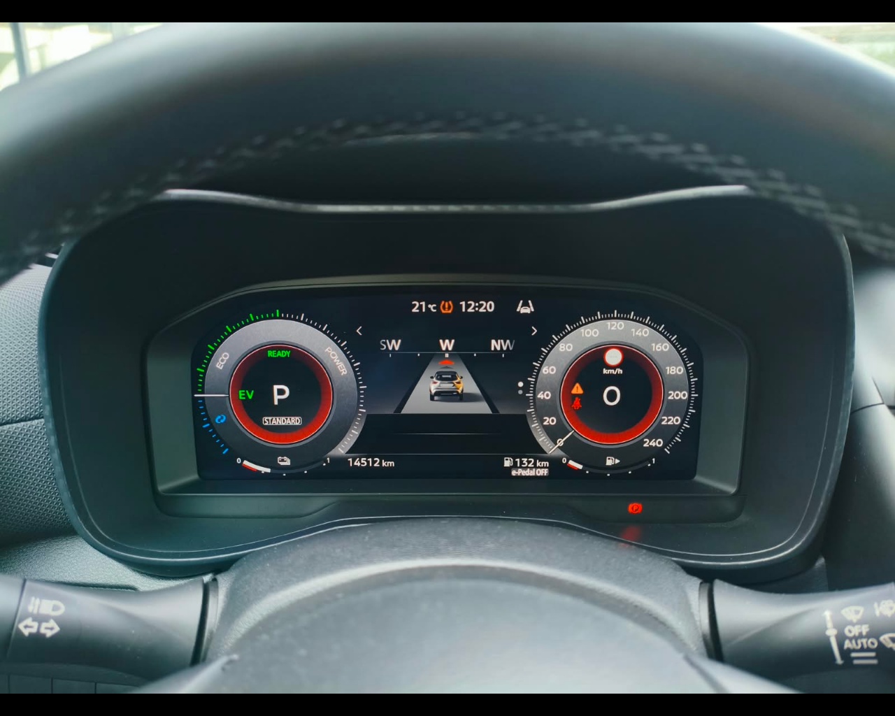 Foto NISSAN Juke 1.6 hev N-Connecta