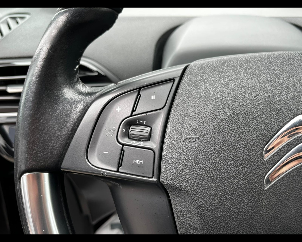 Foto CITROEN C4 Picasso 1.6 bluehdi Business s&s 100cv 