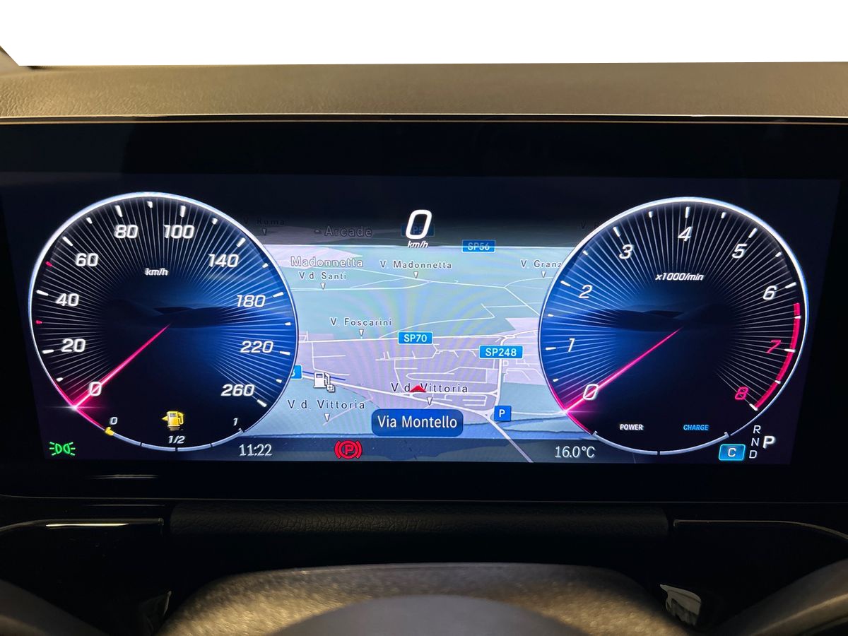 Mercedes GLA GLA 180 Progressive Advanced auto - 13