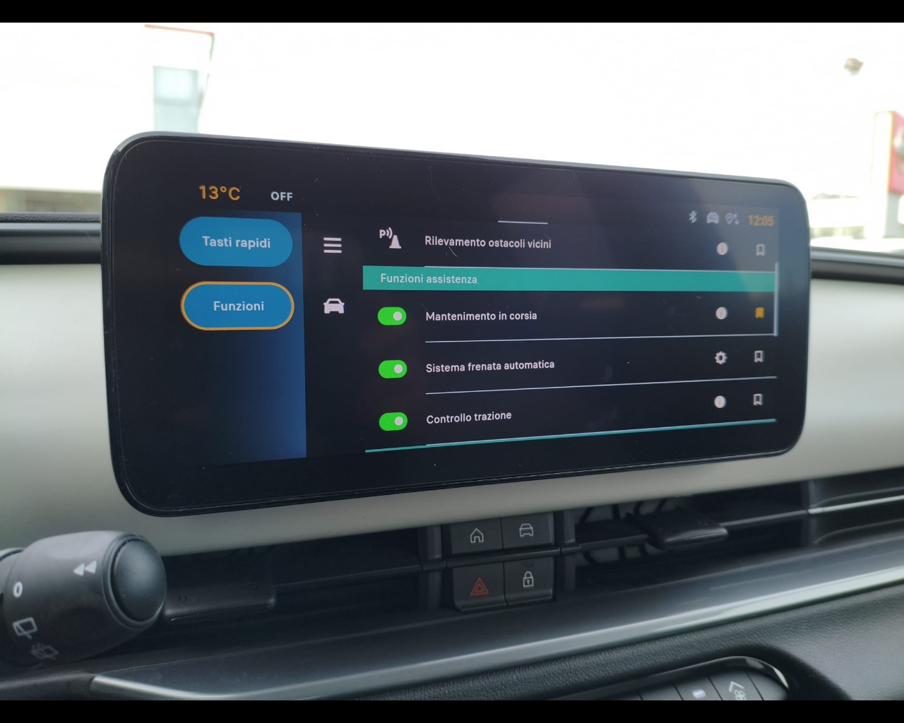 Foto FIAT 600 1.2 hybrid La Prima 110cv auto