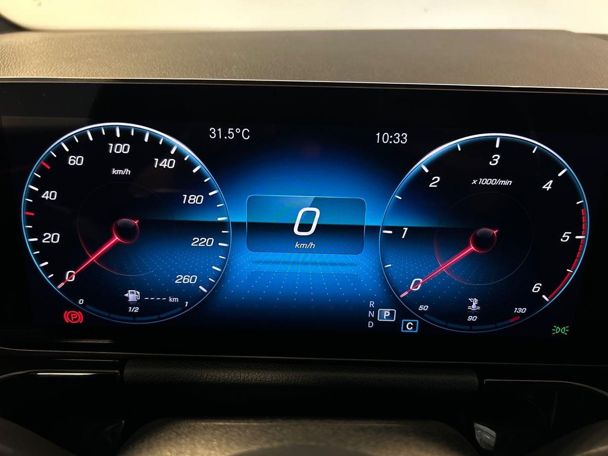 Mercedes GLA GLA 200 D Sport Plus 8G-DCT - 13