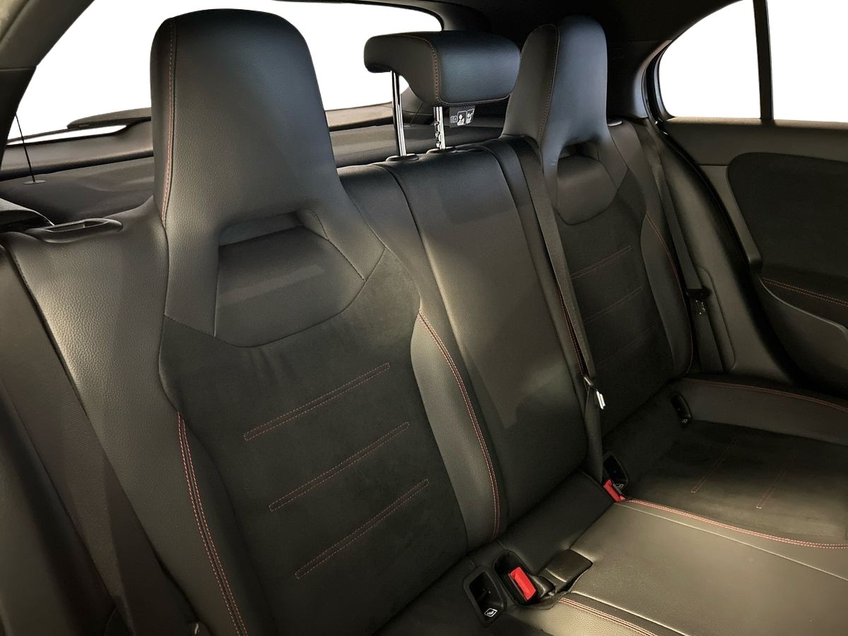 Mercedes Classe A Classe A 180 D Premium 7G-DCT - 16