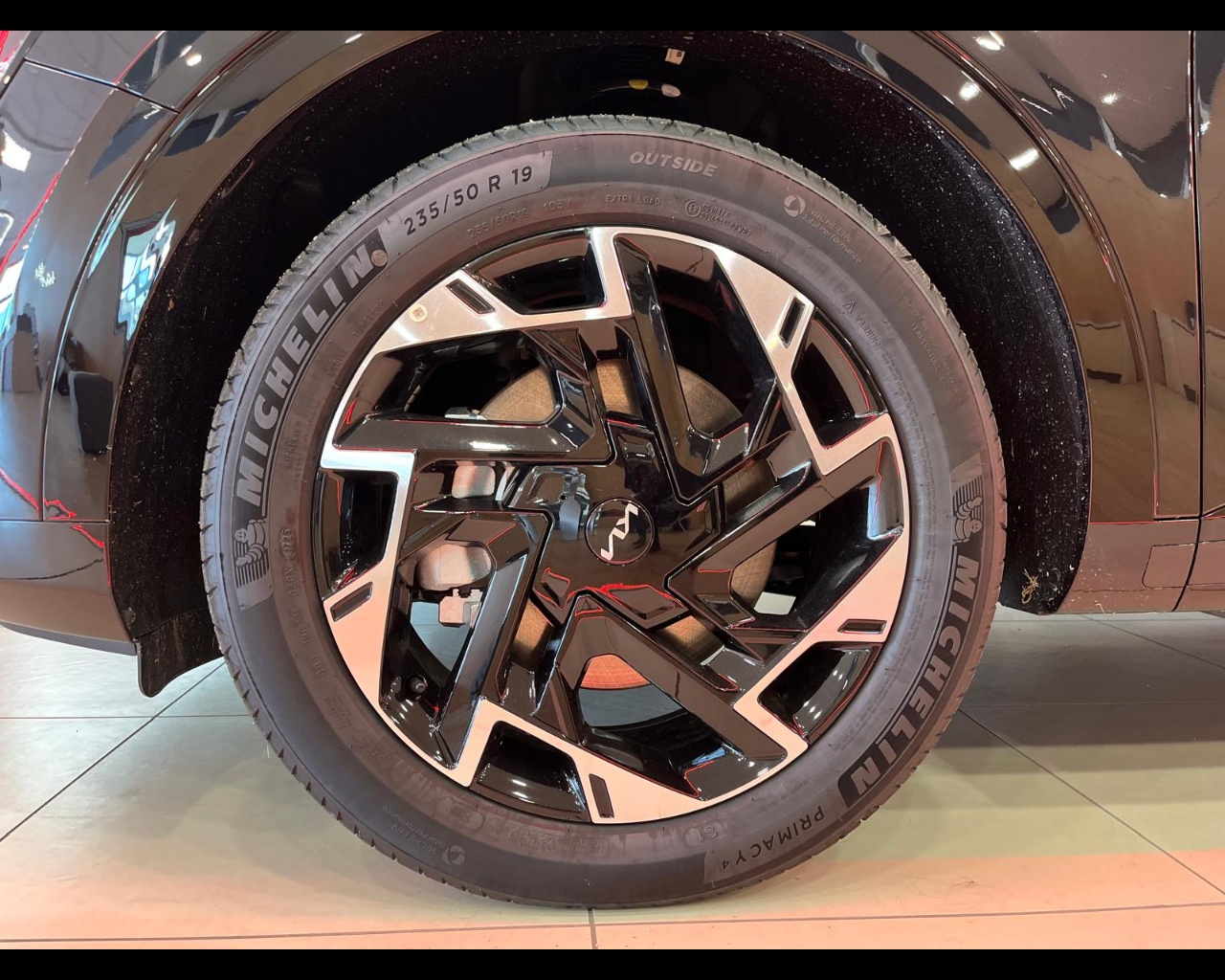 Foto KIA SPORTAGE MY25 1.6 PHEV AWD GTL SPT