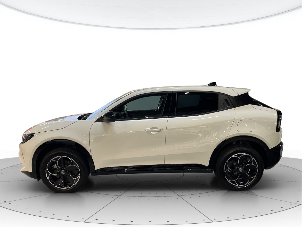 Alfa Romeo Junior Nuovo Ibrido benzina Junior Cerea