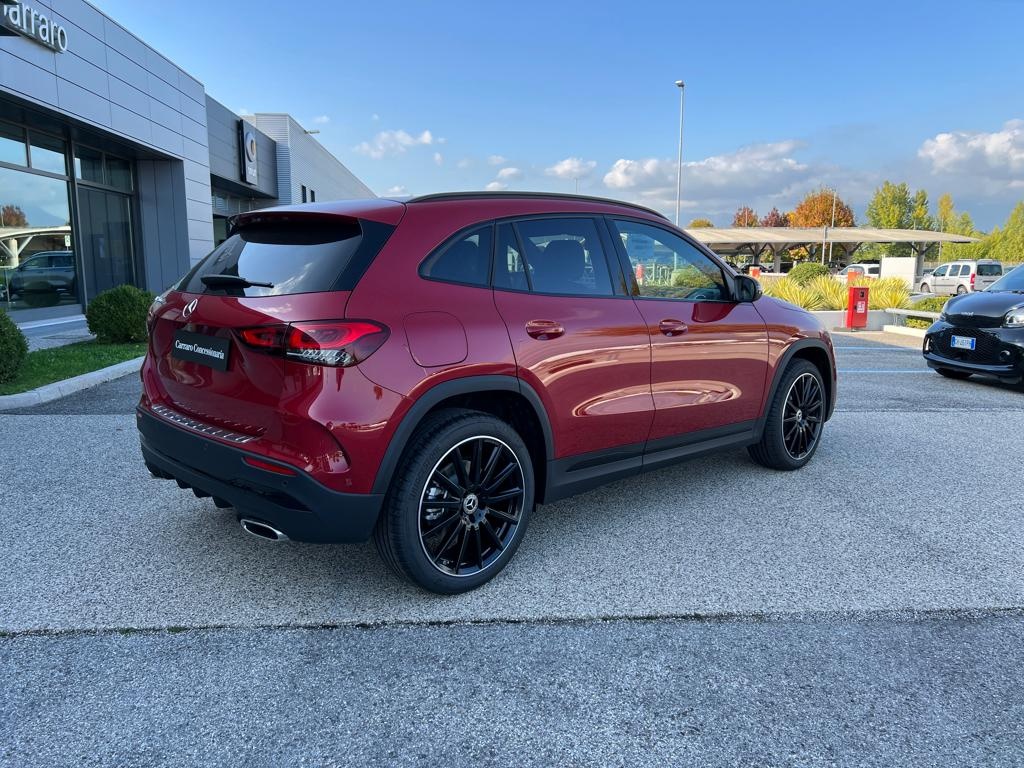 Mercedes GLA GLA 250e Plug-in hybrid Automatic PREMIUM - 2