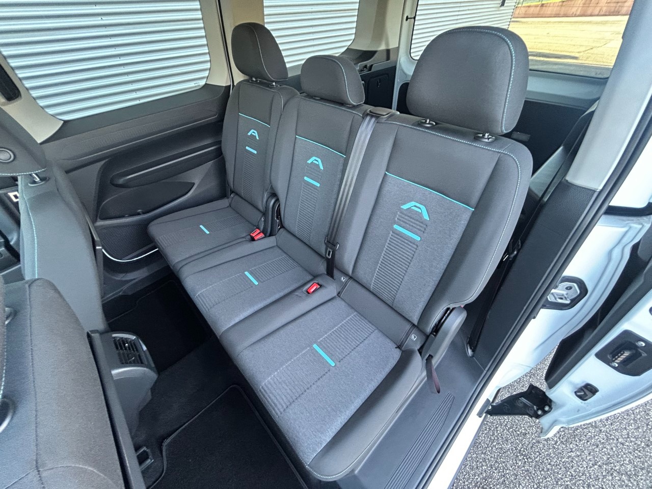 Ford Tourneo Connect III Gran Tourneo Connect V761 2.0 ecoblue 122cv Active auto - 14