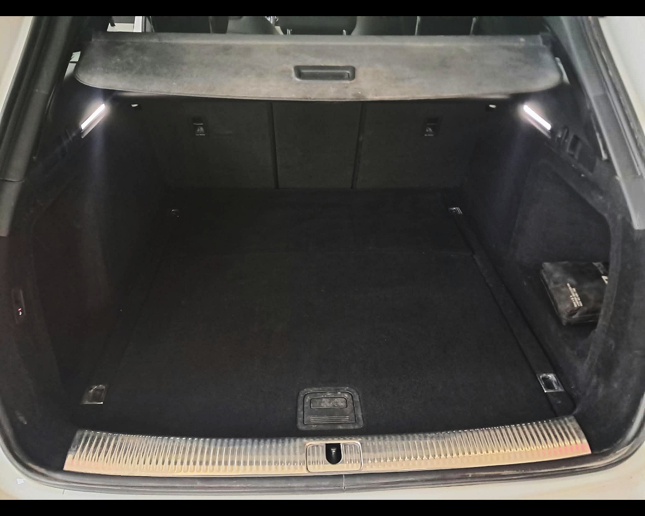 Foto AUDI A4 Allroad 40 2.0 tdi Mhev Business Evolution quattro 204cv