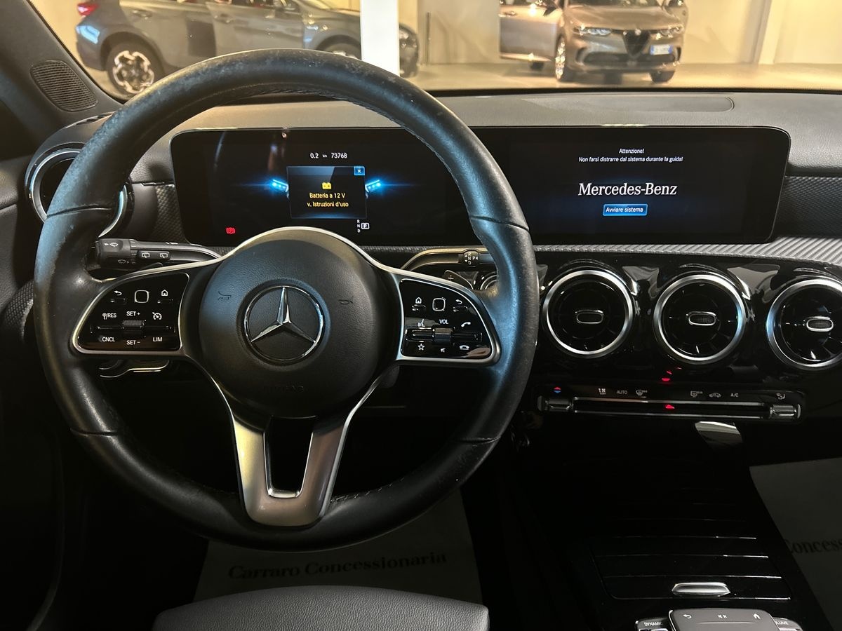 Mercedes Classe A Classe A 180 D Sport 8G-DCT - 11