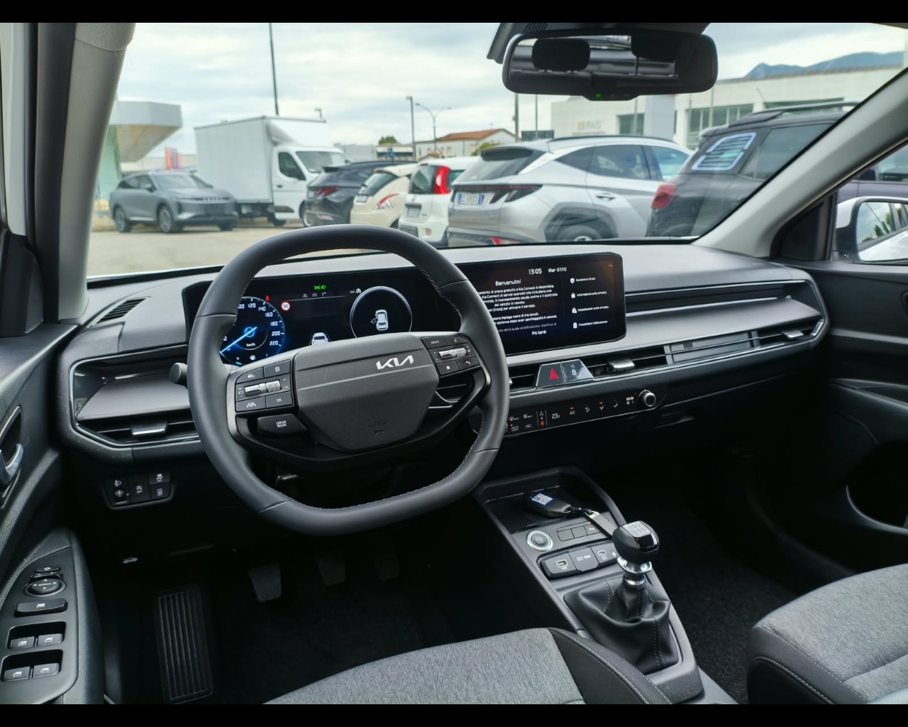 Foto KIA NUOVA STONIC 1.0 T-GDI MH STYLE LAUNCH
5 Door