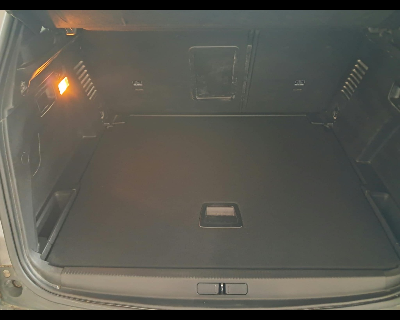 Foto PEUGEOT 3008 1.2 puretech t Active Pack s&s 130cv