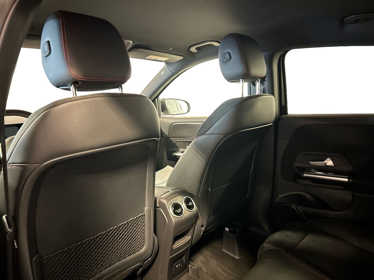 Mercedes GLA GLA 220 D Premium 4Matic 8G-DCT - 18