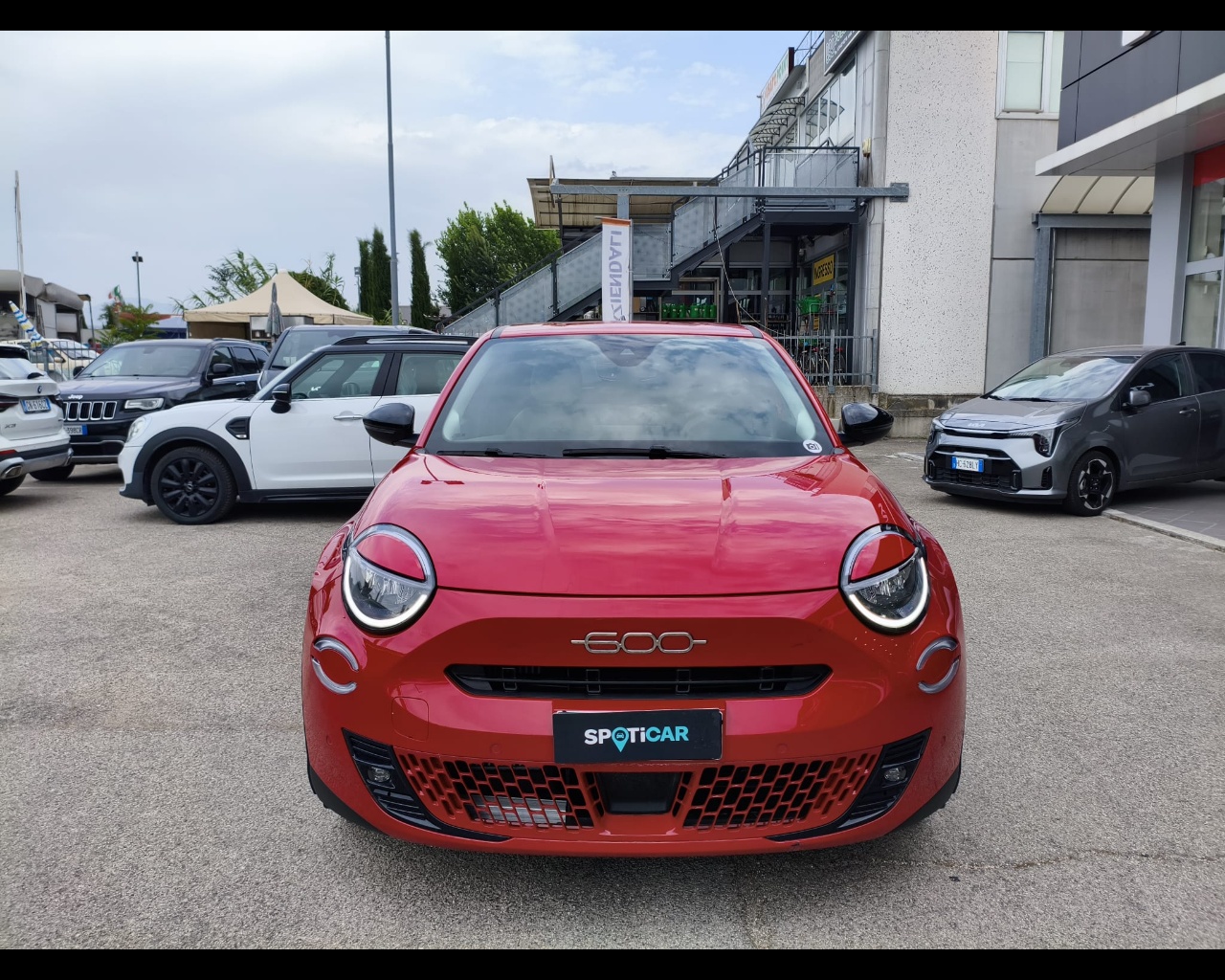 Foto FIAT 600 1.2 hybrid La Prima 110cv auto