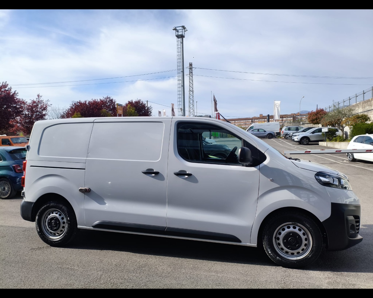 Foto FIAT Scudo Ice 1.5 bluehdi 120cv L2H1 (Business)