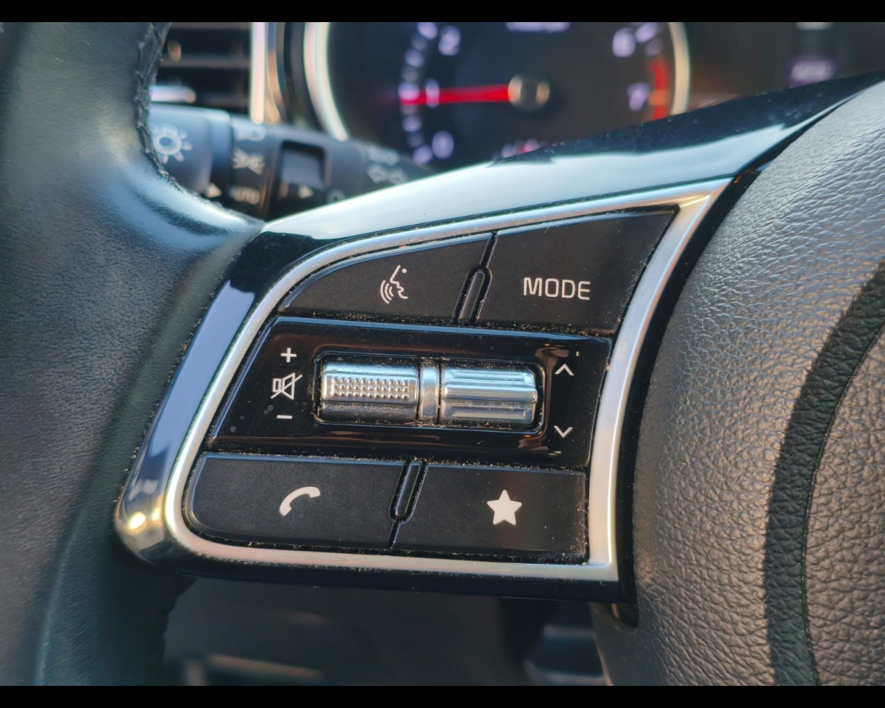 Foto KIA XCeed 1.0 tgdi Gpl Business 117cv mt