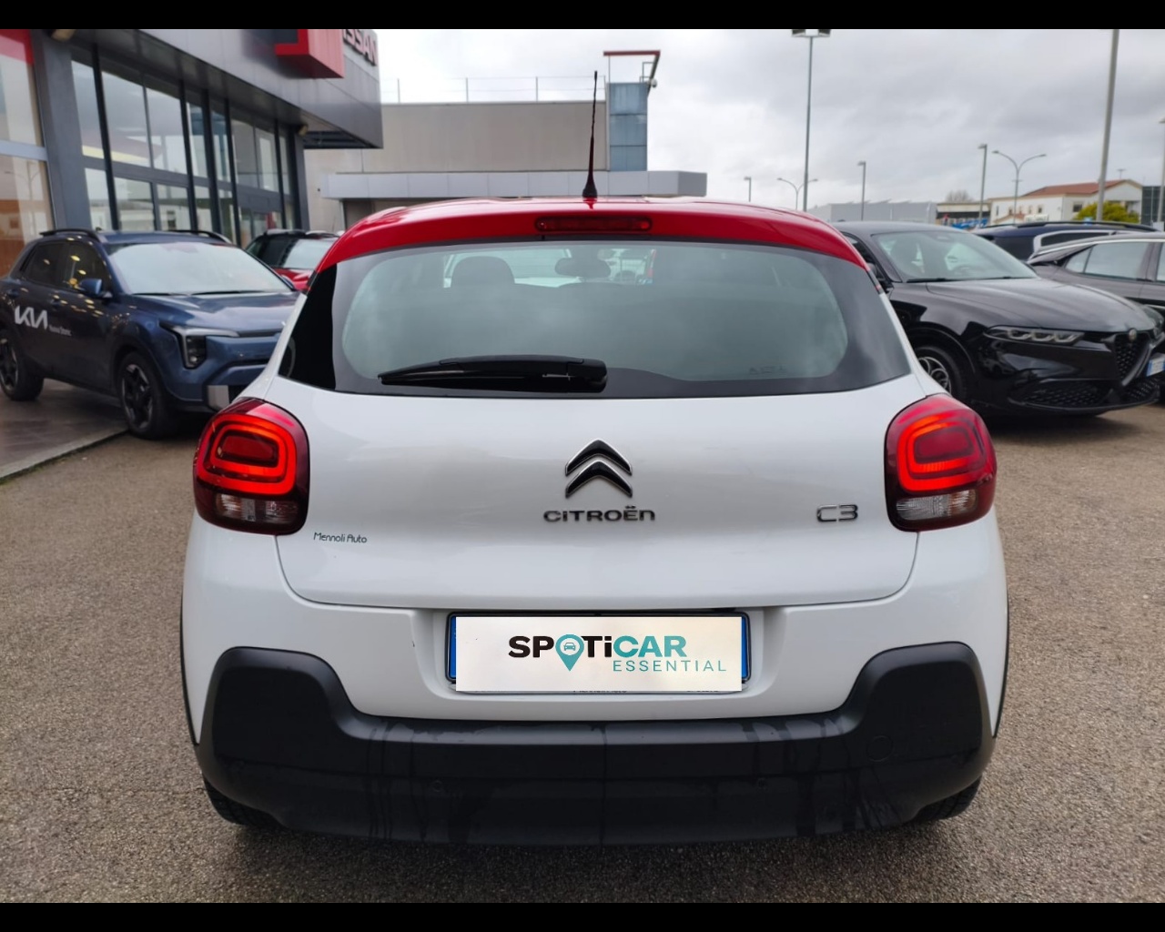 Foto CITROEN C3 1.2 puretech Shine 82cv