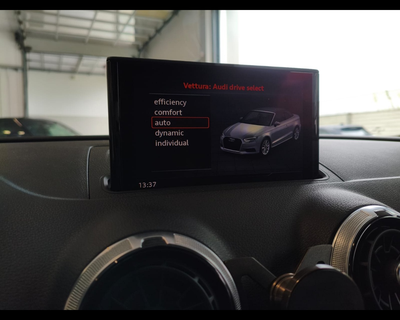 Foto AUDI A3 Cabrio 2.0 tdi Sport 150cv s-tronic