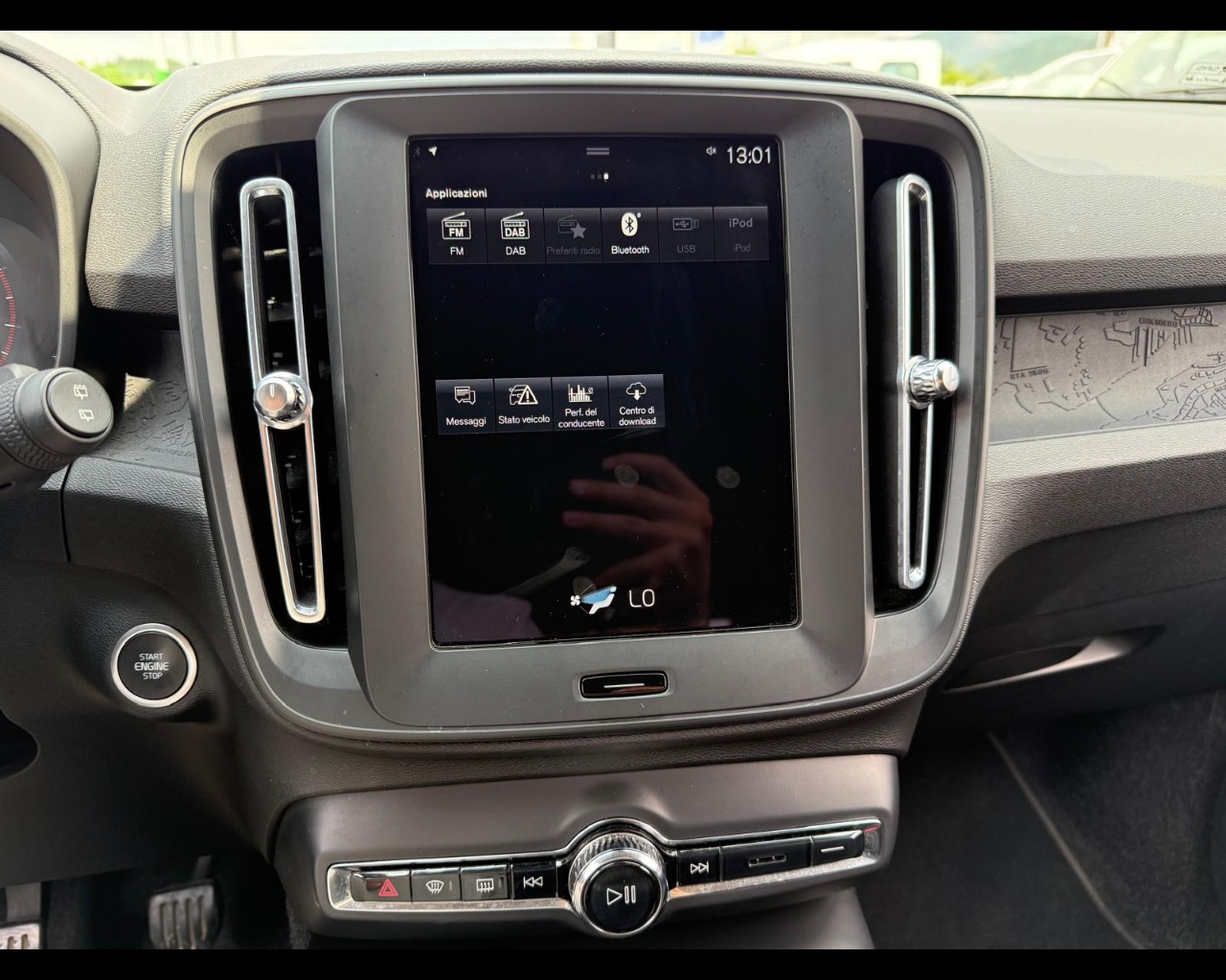 Foto VOLVO XC40 N1 1.5 T2 Momentum Core my21