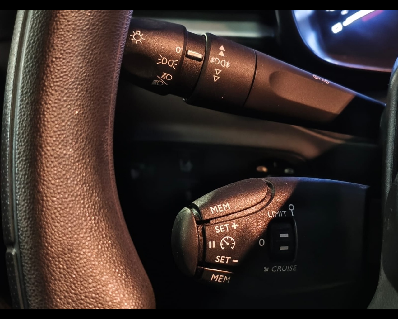 Foto CITROEN C3 1.2 puretech Feel s&s 83cv  