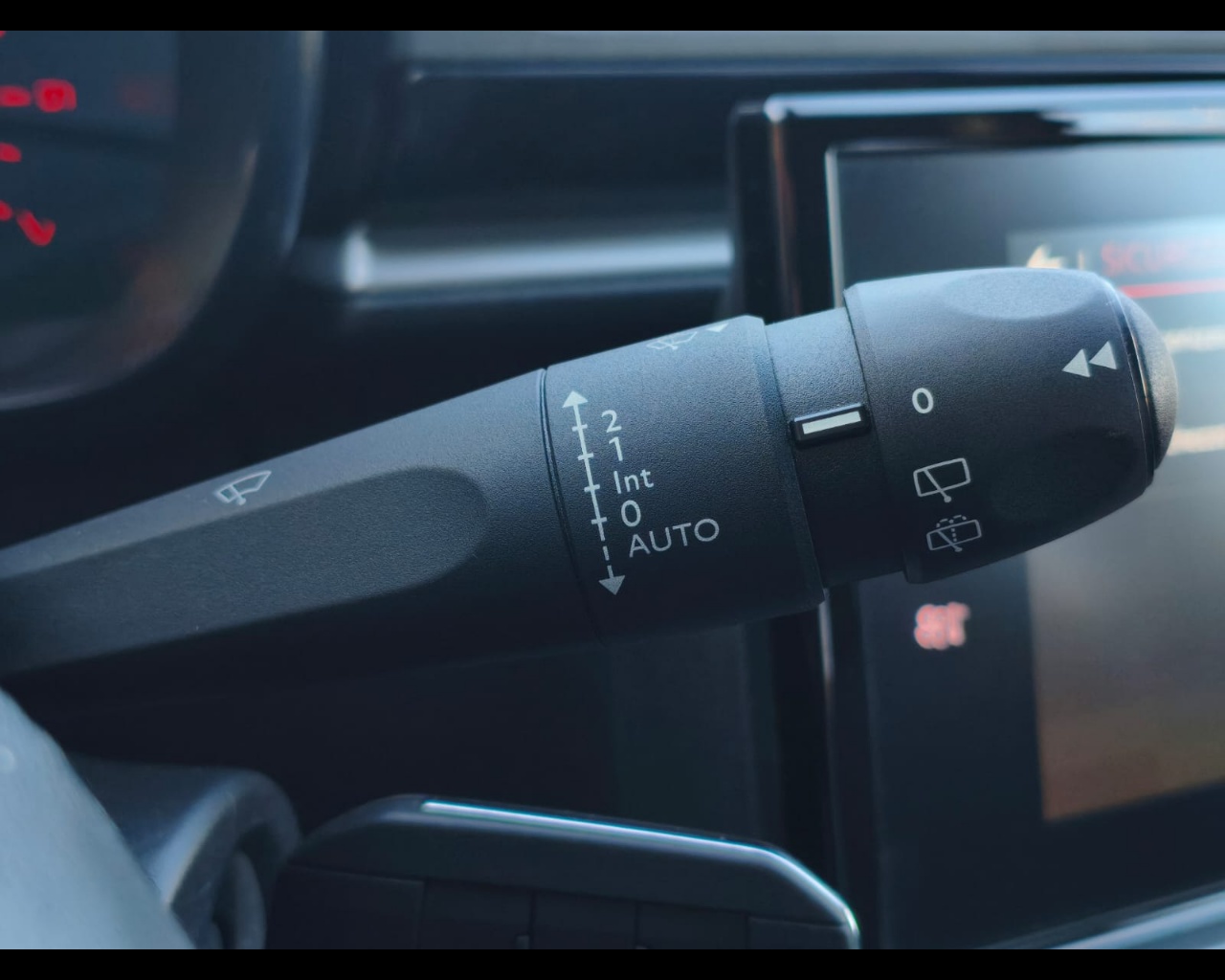 Foto CITROEN C3 1.2 puretech Max s&s 110cv eat6