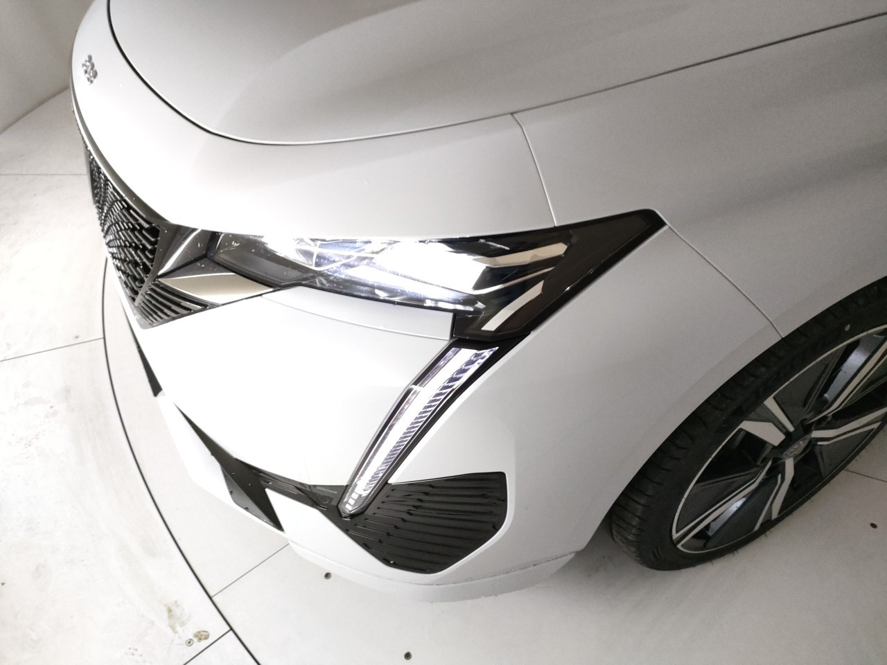 Peugeot 308 Nuovo Diesel 308 Porto Mantovano