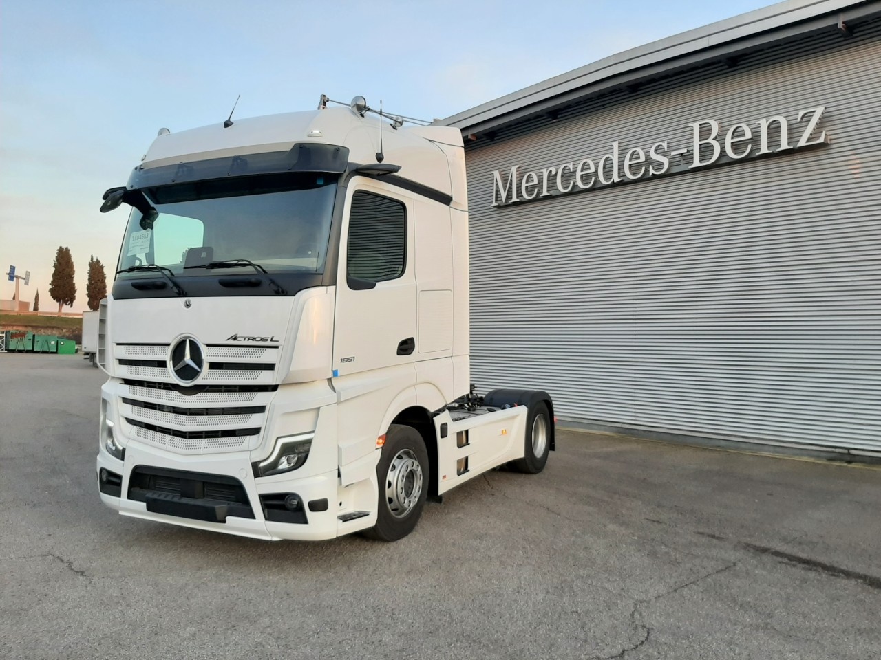 Mercedes Actros New Actros L 1851 LS
